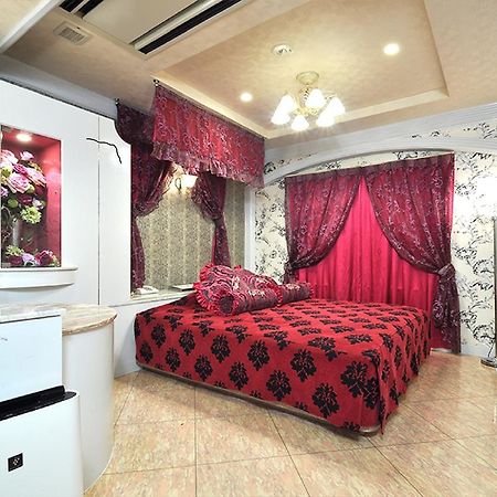 Hotel Roselips Tsuruhashi (Adults Only) Осака Екстер'єр фото